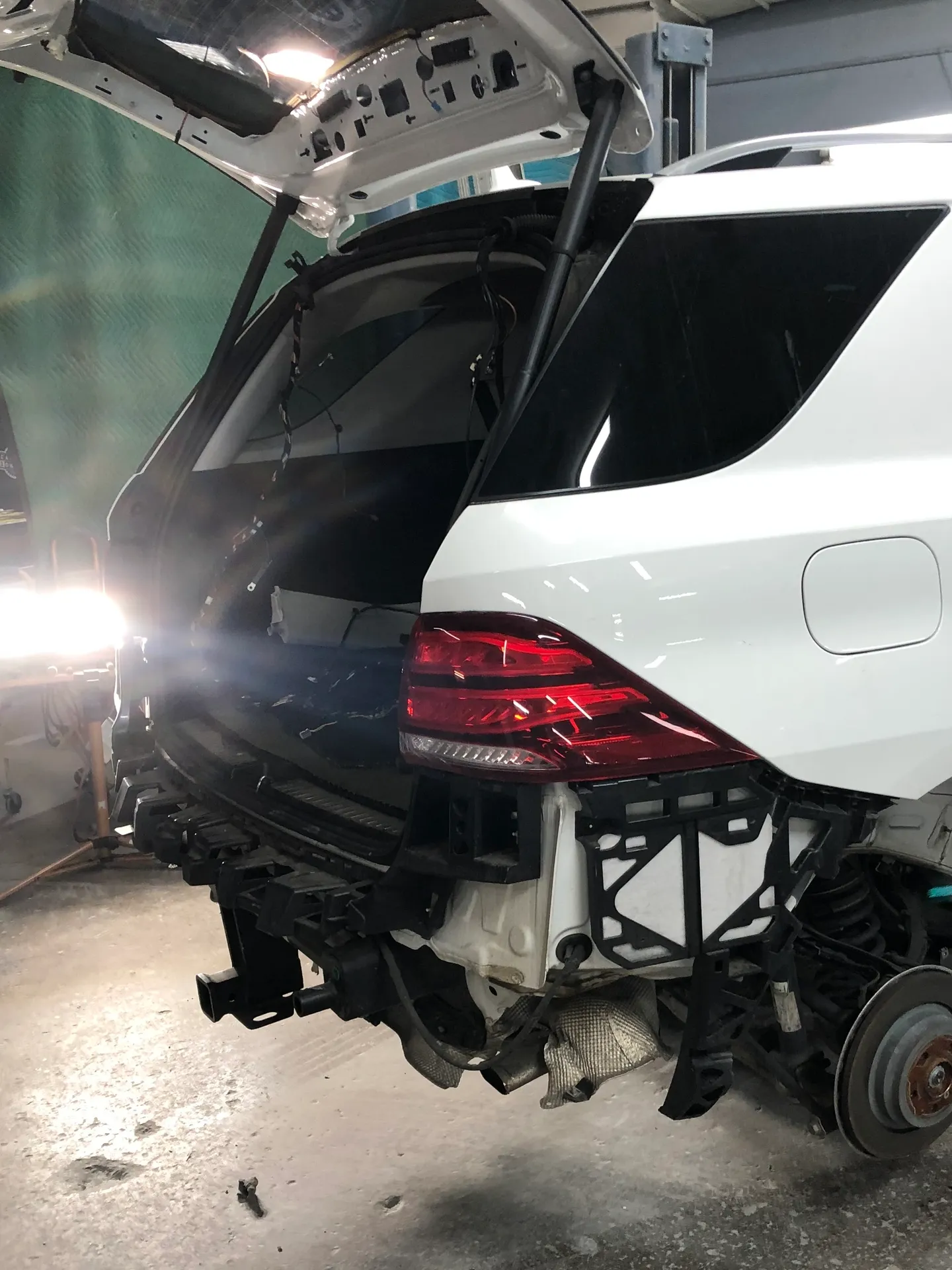 White Mercedes before repair